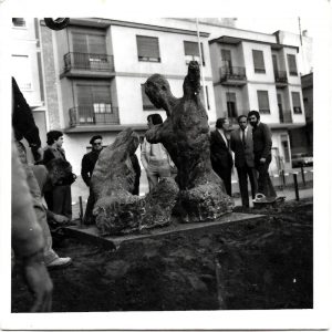 la-lucha-3-escultura-bronce-traver-calzada